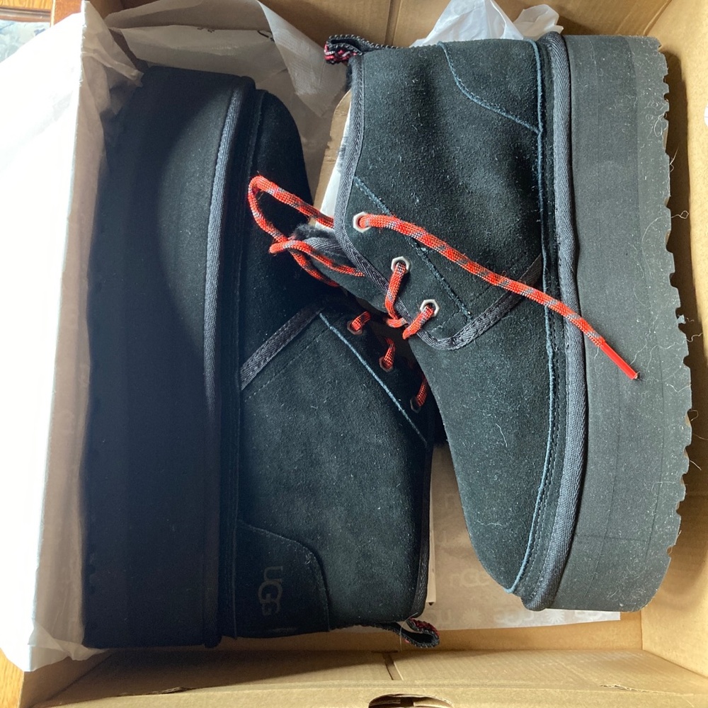Platform uggs - Picture 2 of 3